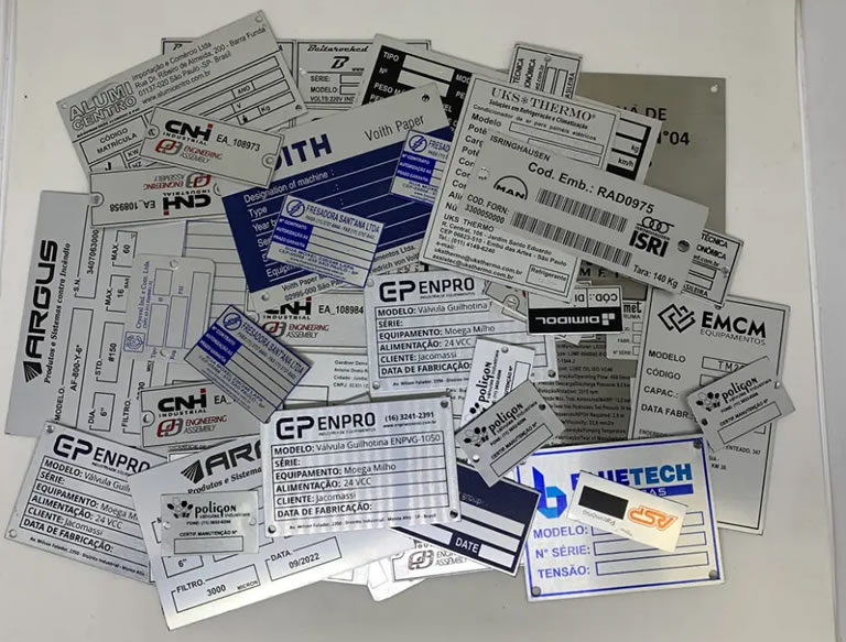 Placas de Identificação Patrimonial Códigos e Rastreabilidade