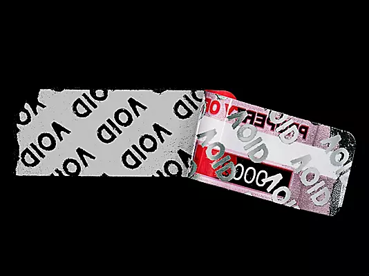 etiqueta-void-violada-painel-metalico