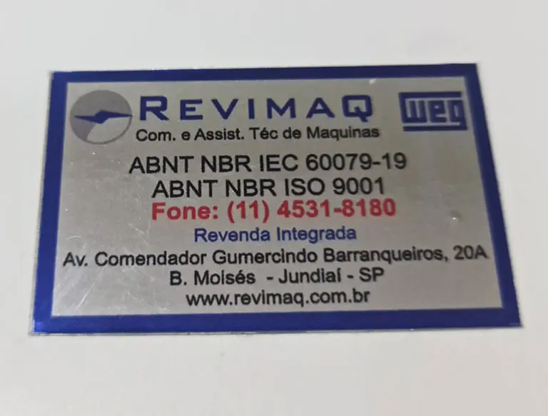 Placas de identificação para áreas externas